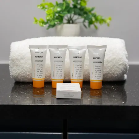 Apartment Jasny Z Ogrodem I Parkingiem Na Przedmiesciach Warszawy By Renters